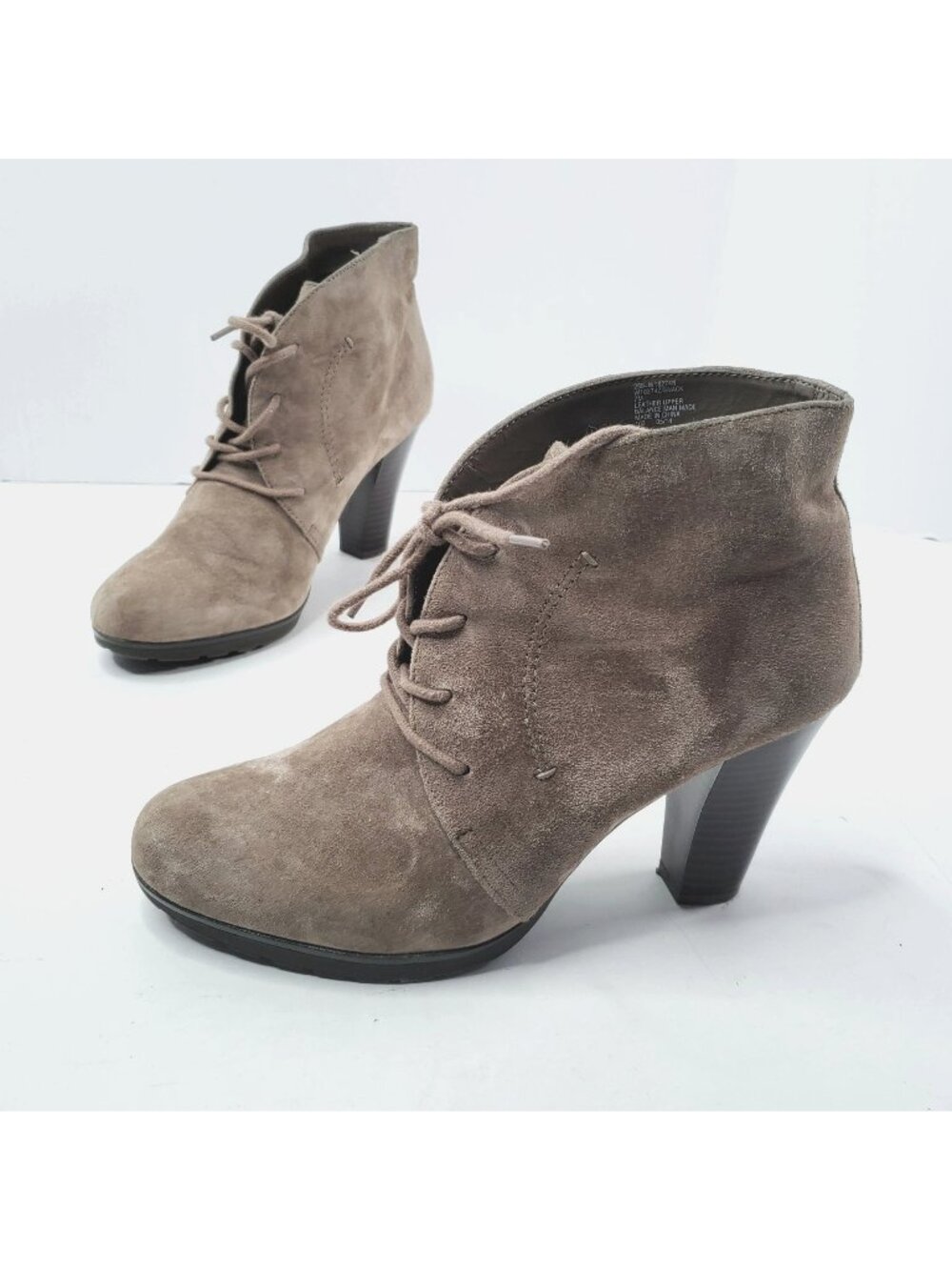 White Mountain Ankle Boots Size 7 Taupe Suede High Block Heel Dressy Booties